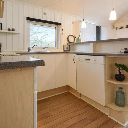 Сasa de vacaciones Cozy In Hemmet With Kitchen *